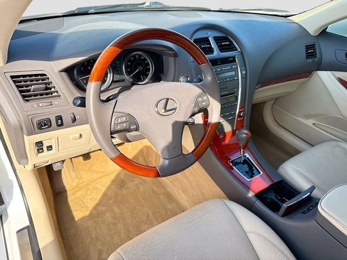 Used 2011 Lexus ES 350 image 9