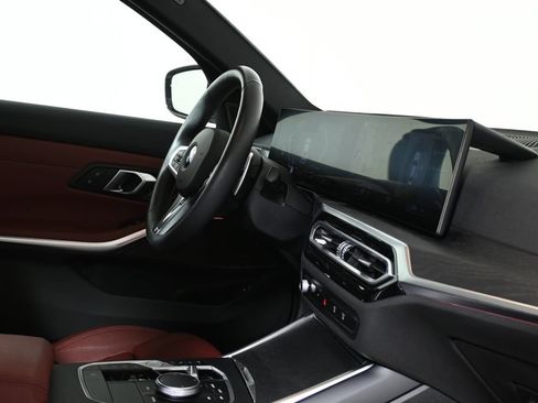 Used 2024 BMW 330i xDrive Sedan w/ M Sport Package AWD/4WD image 8