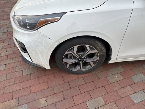 Used 2021 Kia Forte LXS FWD image 2