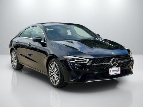 Used 2025 Mercedes-Benz CLA 250 4MATIC image 3