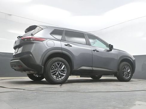 Used 2023 Nissan Rogue S AWD/4WD image 40