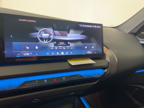 Used 2026 BMW X3 xDrive30 w/ Premium Package image 24