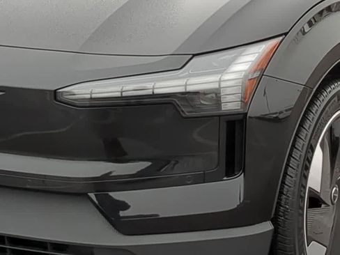 Used 2025 Volvo EX30 Plus w/ Protection Package Premier image 10