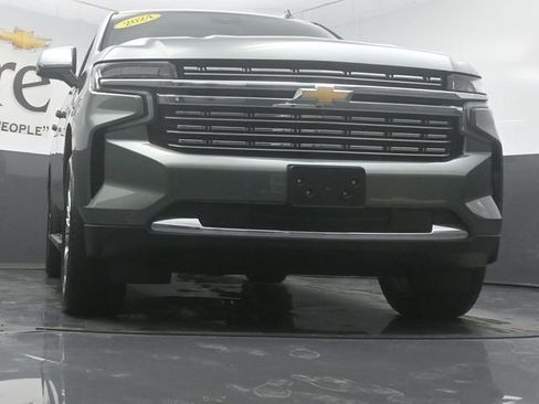 Used 2024 Chevrolet Tahoe Premier w/ Premium Package AWD/4WD image 3