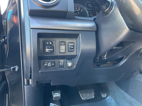 Used 2020 Toyota Tundra SR5 w/ SR5 Upgrade Package image 9