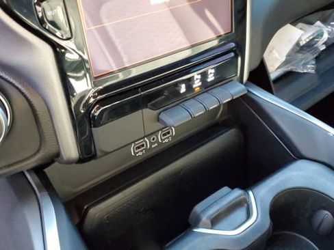 Certified 2025 RAM 1500 Big Horn image 21
