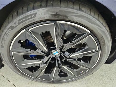 Used 2023 BMW i7 xDrive60 image 57