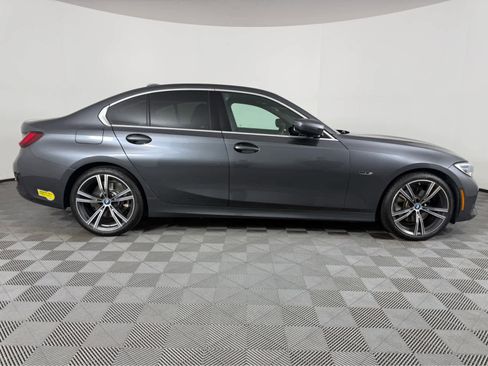 Used 2022 BMW 330e w/ Driving Assistance Package RWD image 2