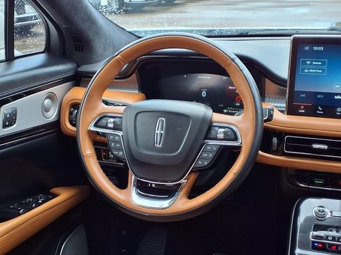 Used 2023 Lincoln Nautilus Black Label AWD/4WD image 7