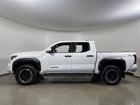 New 2026 Toyota Tacoma TRD Off-Road image 6
