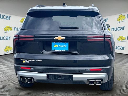 Used 2025 Chevrolet Traverse LT AWD/4WD image 5