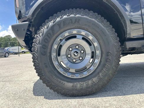 Used 2024 Ford Bronco Badlands AWD/4WD image 11