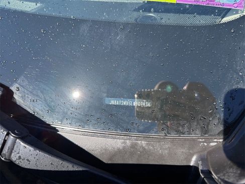 Used 2020 Nissan Rogue SV w/ Premium Package image 31