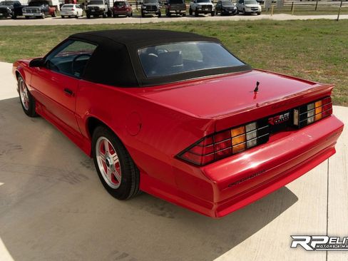 Used 1991 Chevrolet Camaro Z28 RWD image 38