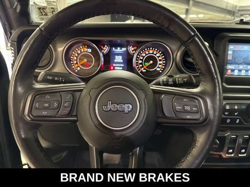 Used 2022 Jeep Wrangler Sport AWD/4WD image 6