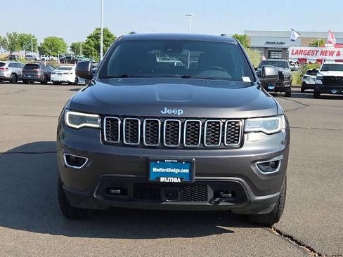 Used 2020 Jeep Grand Cherokee Laredo w/ Quick Order Package 2BN North AWD/4WD image 3
