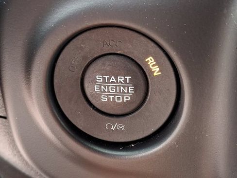 Used 2022 Jeep Wrangler Unlimited Sport AWD/4WD image 26