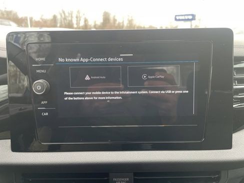 Certified 2025 Volkswagen Jetta S image 15