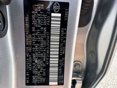 Used 2020 Toyota Camry XLE w/ Sunroof Package FWD image 34