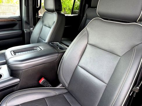 Used 2024 Chevrolet Suburban Premier image 13