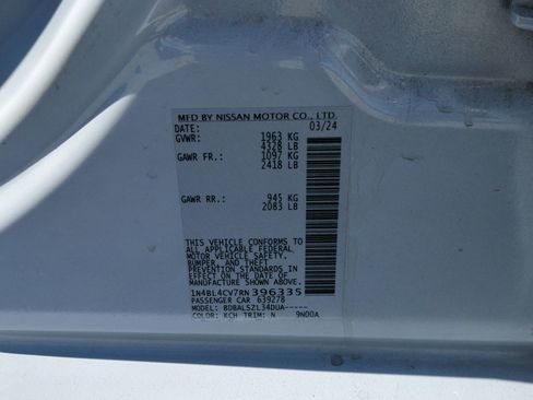 Used 2024 Nissan Altima 2.5 SR FWD image 32