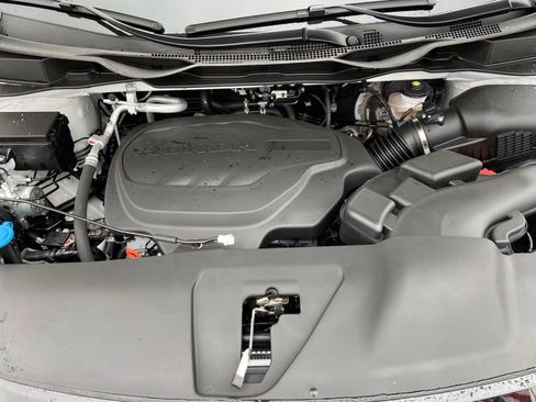 New 2026 Honda Odyssey Touring image 14