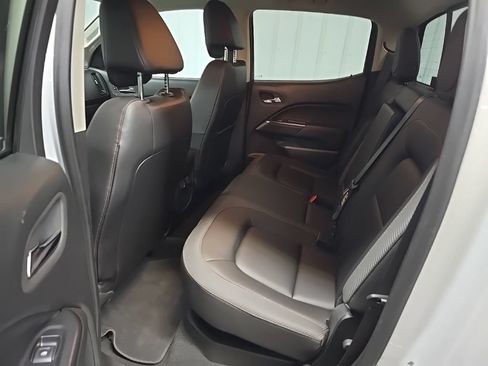 Used 2022 GMC Canyon AT4 AWD/4WD image 30