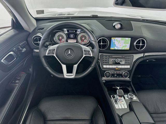 Used 2013 Mercedes-Benz SL 550 image 23