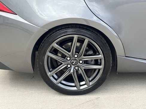 Used 2017 Lexus IS 200t RWD image 9