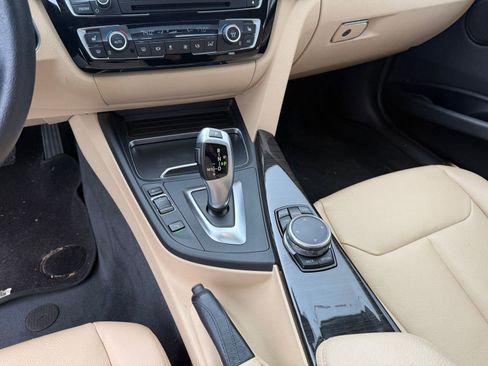 Used 2017 BMW 320i Sedan image 17