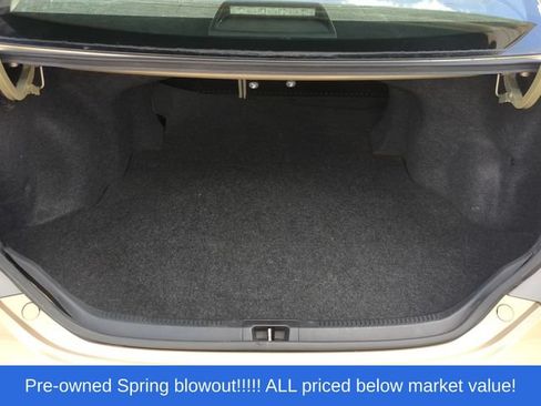 Used 2012 Toyota Camry XLE FWD image 40