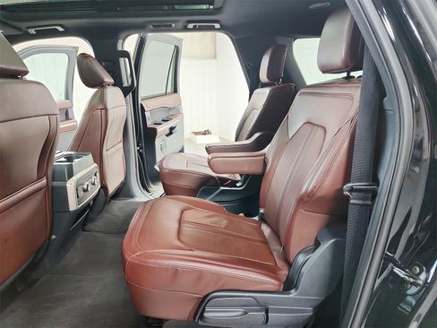 Used 2024 Ford Expedition Max Limited image 37