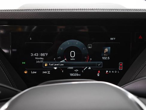 Used 2025 GMC Yukon Denali w/ Sun & Power Step Package AWD/4WD image 30