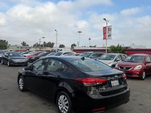Used 2018 Kia Forte LX FWD image 5