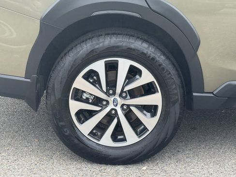 Certified 2025 Subaru Outback Premium image 7