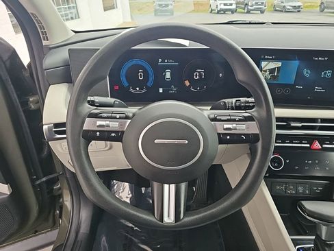 Used 2025 Hyundai Tucson SEL FWD image 13