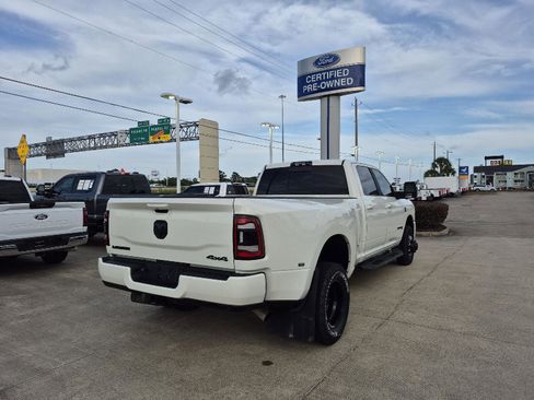 Used 2024 RAM 3500 Laramie w/ Night Edition AWD/4WD image 15