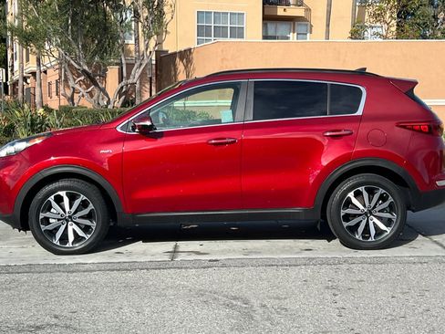 Used 2018 Kia Sportage EX w/ EX Premium Package image 7