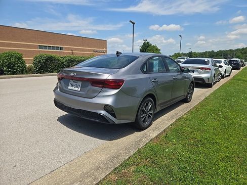 Used 2024 Kia Forte LXS FWD image 3