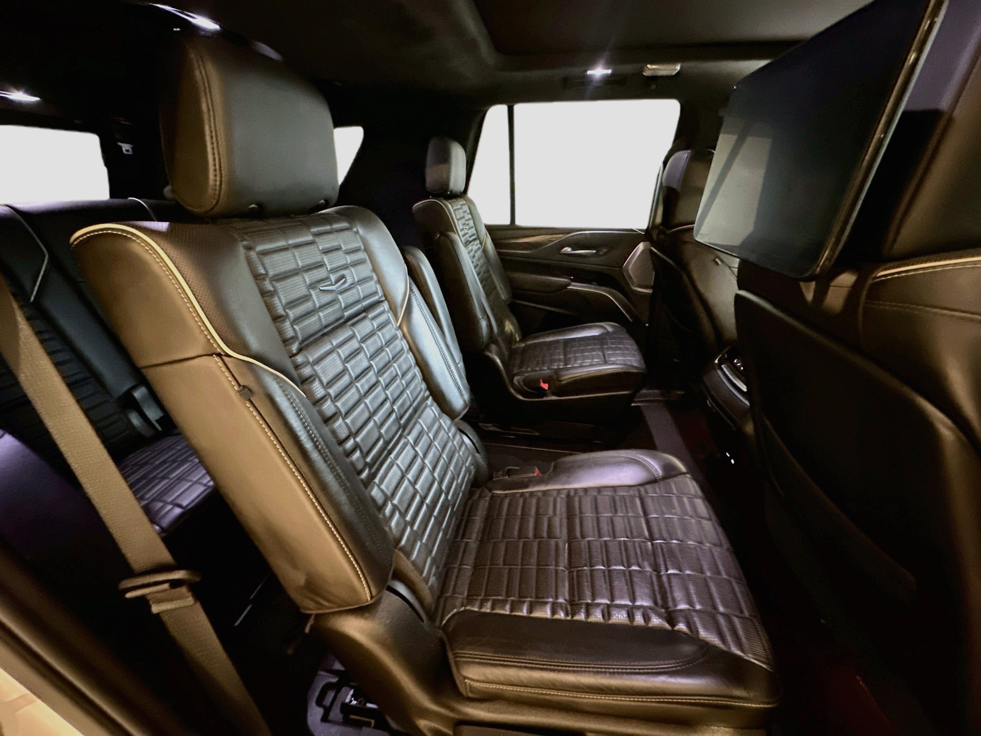 Used 2021 Cadillac Escalade Sport Platinum w/ LPO, ONYX Package RWD image 29