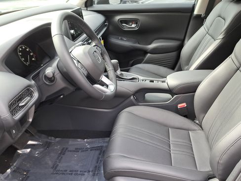 New 2026 Honda HR-V EX-L image 17