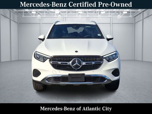 Certified 2025 Mercedes-Benz GLC 300 4MATIC image 2