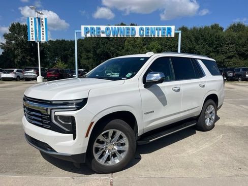 Used 2025 Chevrolet Tahoe Premier RWD image 2