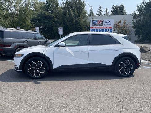 Certified 2024 Hyundai Ioniq 5 SEL RWD image 2