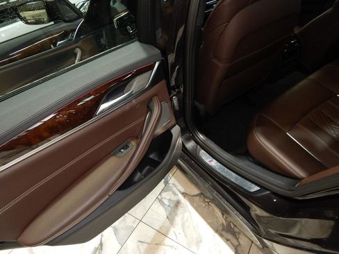 Used 2020 BMW 540i xDrive w/ M Sport Package image 33