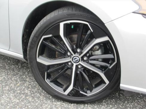 Used 2023 Nissan Altima 2.5 SR image 7