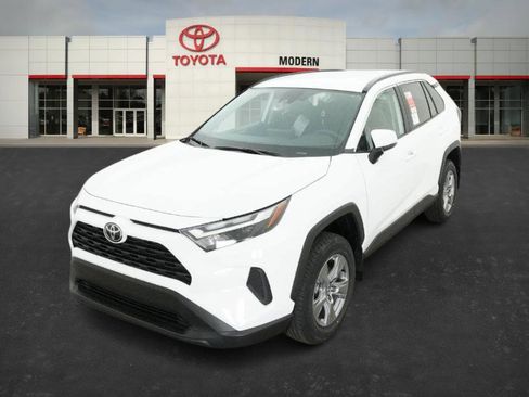 New 2025 Toyota RAV4 XLE image 5