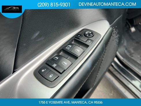 Used 2019 Dodge Journey SE image 13