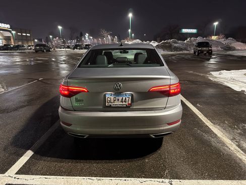 Used 2021 Volkswagen Jetta R-Line image 5