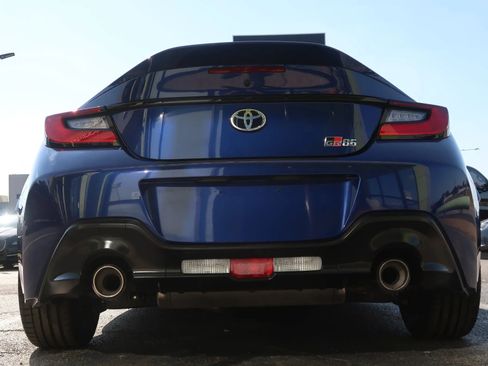 Used 2024 Toyota GR86 Premium image 10